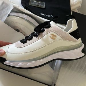 Ladies 10.5 new suade and calf skin sneaker